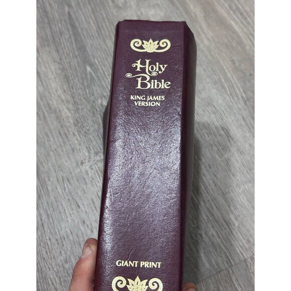 The Holy Bible in Giant Print King James Version Book Hardcover - Picture 9 of 10